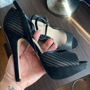 Beautiful heels Gold and Black